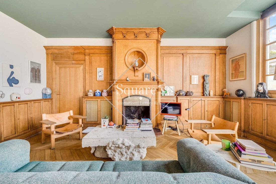 Apartment in Elysées-Madeleine, Paris 8e Arrondissement, Paris 4 - 18672613