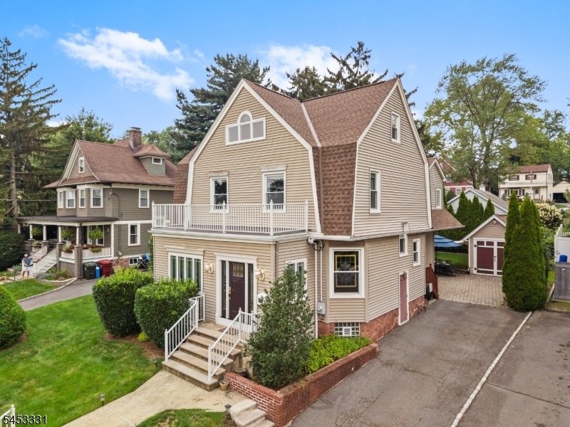 House in Nutley, New Jersey, United States 2 - 18667916