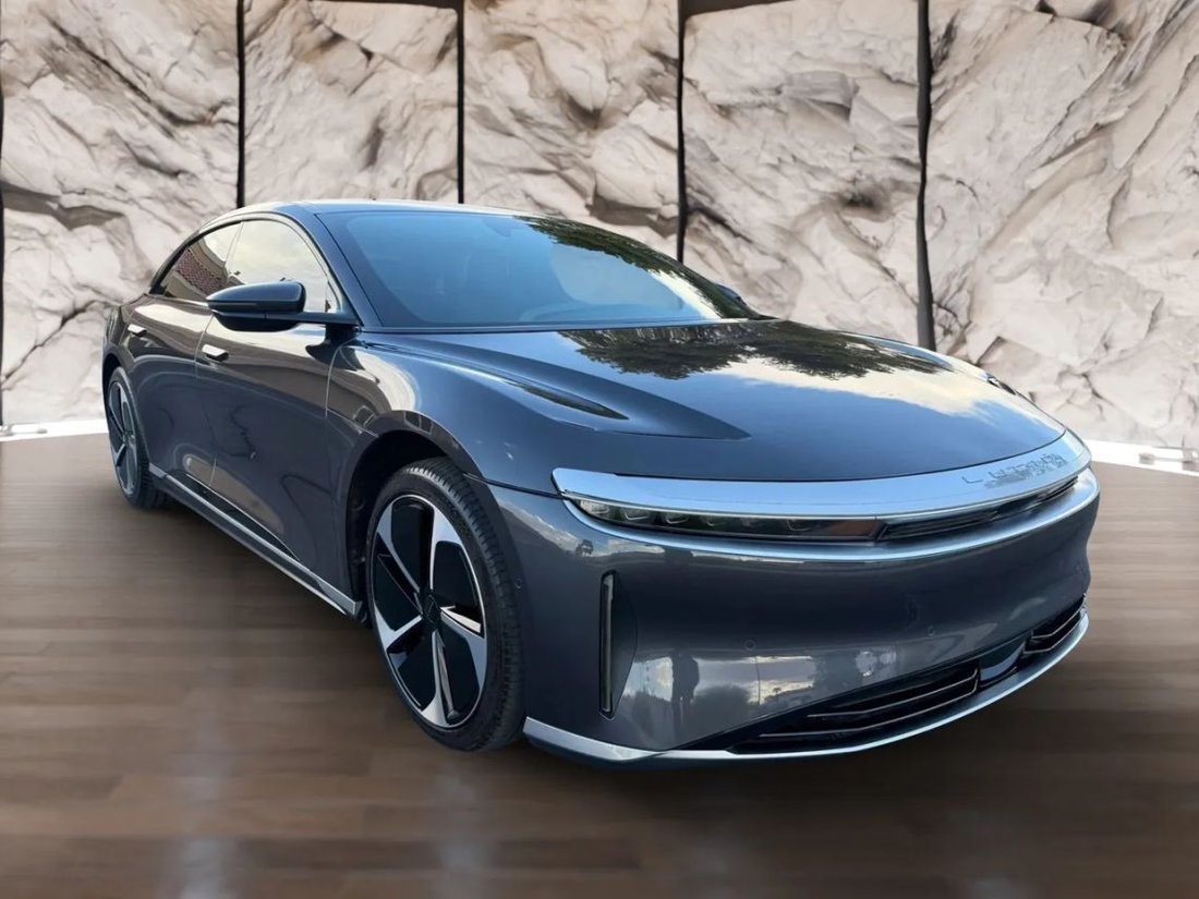 Sedan in Las Vegas, NV, United States 4 - 18667196