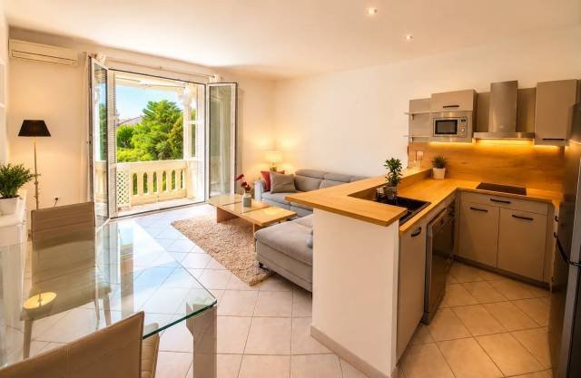 Apartment in Beaulieu-sur-Mer, Provence-Alpes-Côte d'Azur, France 2 - 17712554