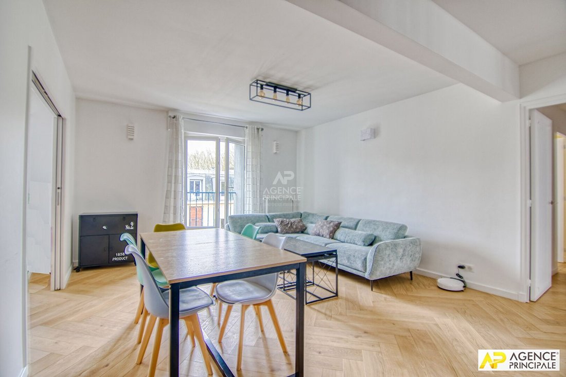Apartment in Domaine National du Château, Versailles, France 2 - 18660355