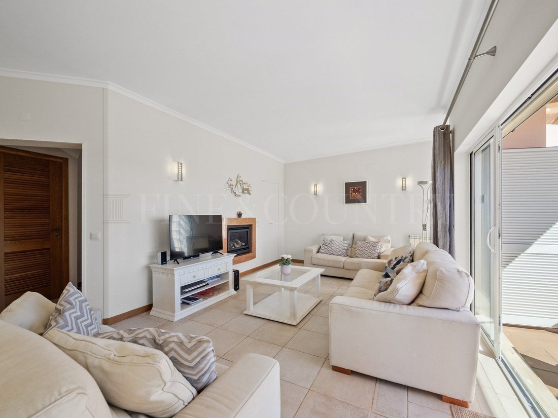 Townhouse in Estombar e Parchal, Algarve, Portugal 4 - 18664655