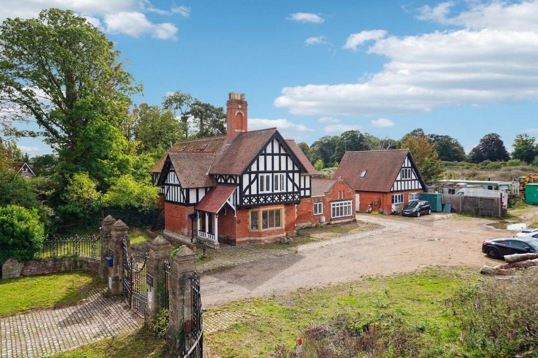 House in Britwell, England 1 - 17494169