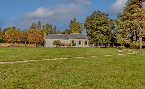 Estate in Jouy Centre-Petit Jouy, Jouy-en-Josas, France 1