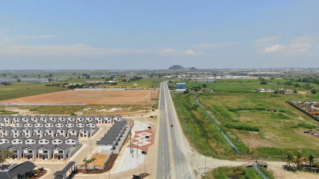 Land in Samborondón, Guayas, Ecuador 3 - 18660424