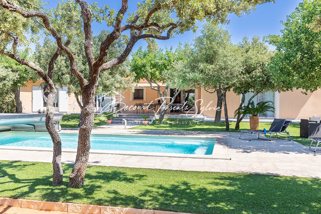 Villa in Saint-Didier, Provence-Alpes-Côte d'Azur, France 3 - 18661113