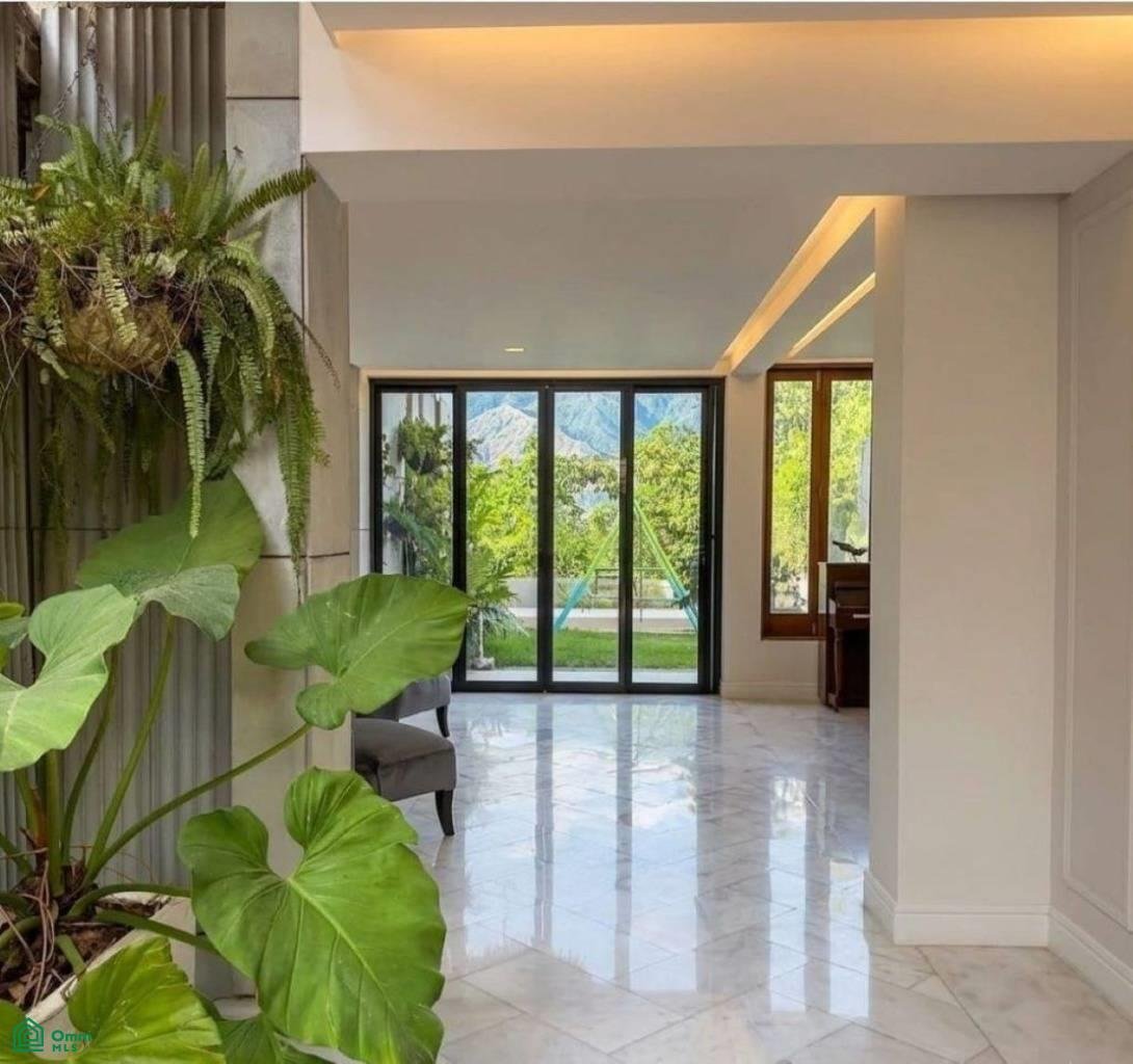 House in Caracas, Miranda, Venezuela 2 - 18066433