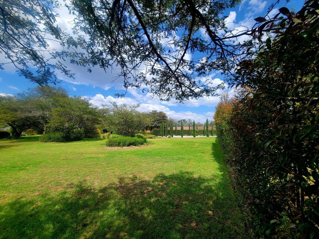 Land in Quito, Pichincha, Ecuador 3 - 18661379