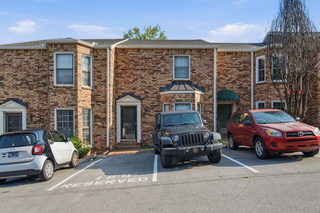 Townhouse in Forest Hills, Tennessee, United States 3 - 18665921