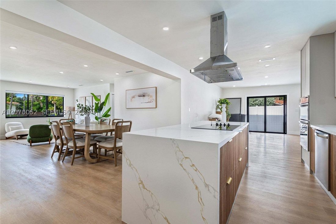 House in Miami, Florida, United States 5 - 18669054