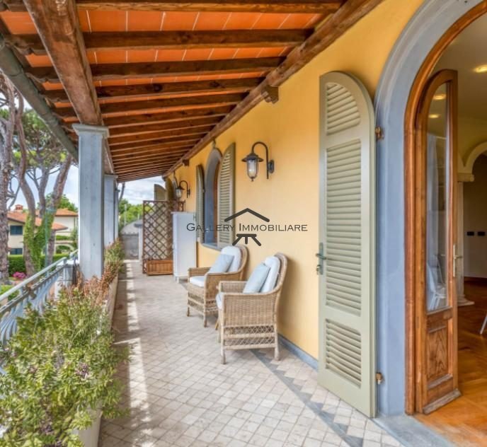 Villa in Center, Forte dei Marmi, Tuscany 4 - 18659147