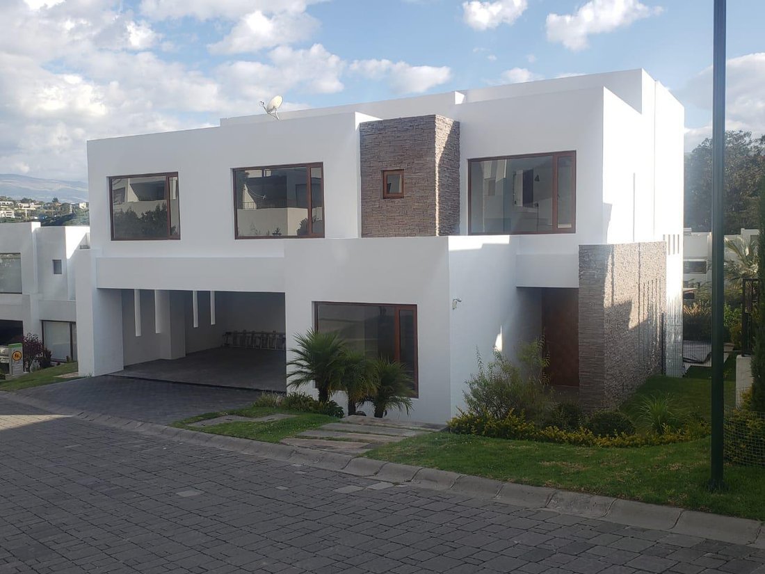 House in Quito, Pichincha, Ecuador 2 - 18661476