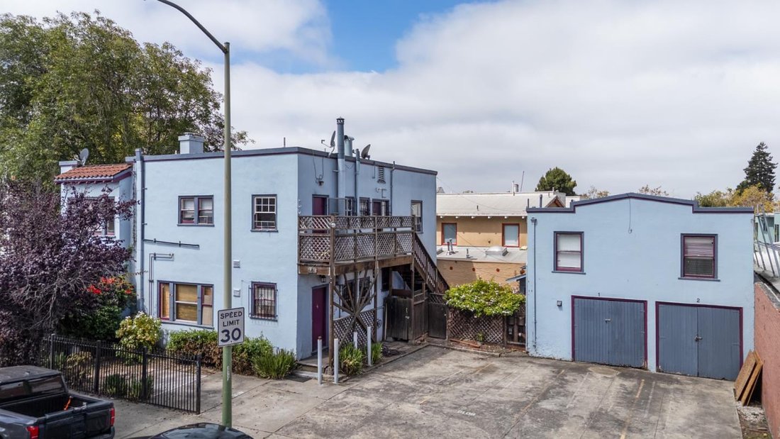 Oakland, California, United States 1 - 18662264