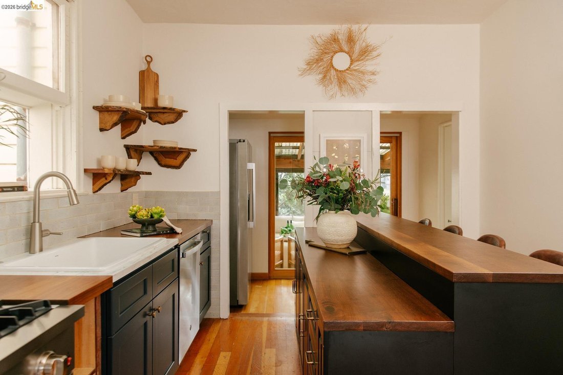 House in San Francisco, California, United States 5 - 18667956