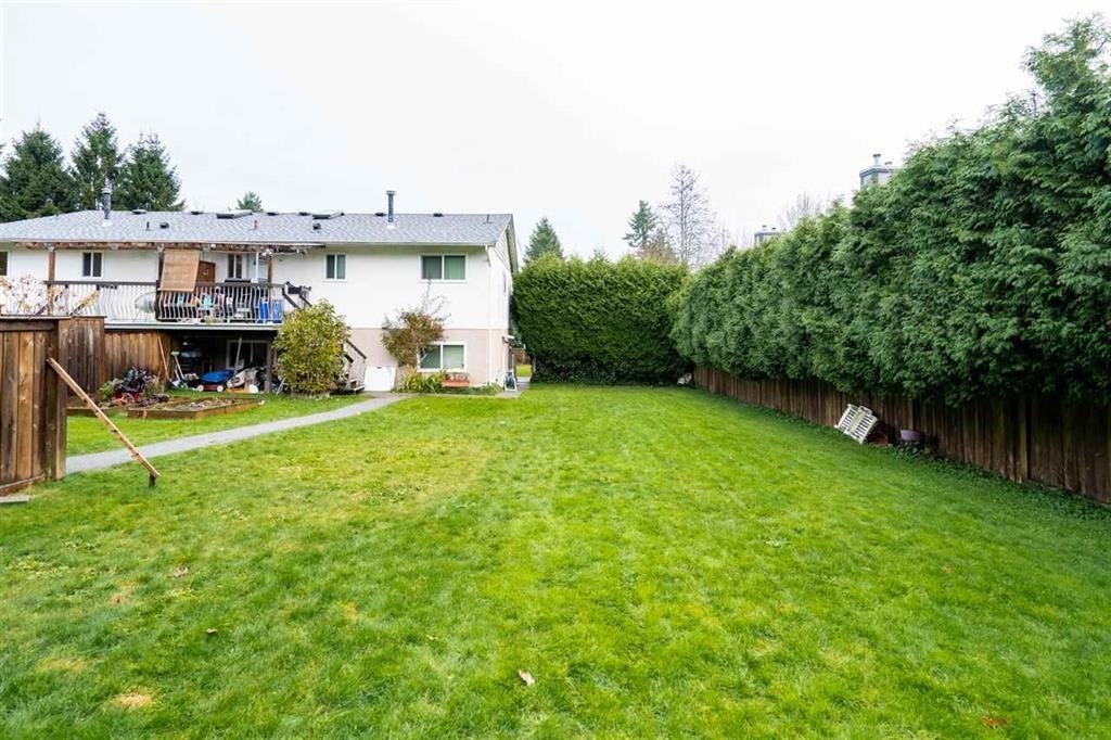 House in Surrey, British Columbia, Canada 3 - 18670339