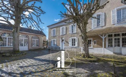 House in Arrondissement of Fontainebleau, Ile-de-France, France 1