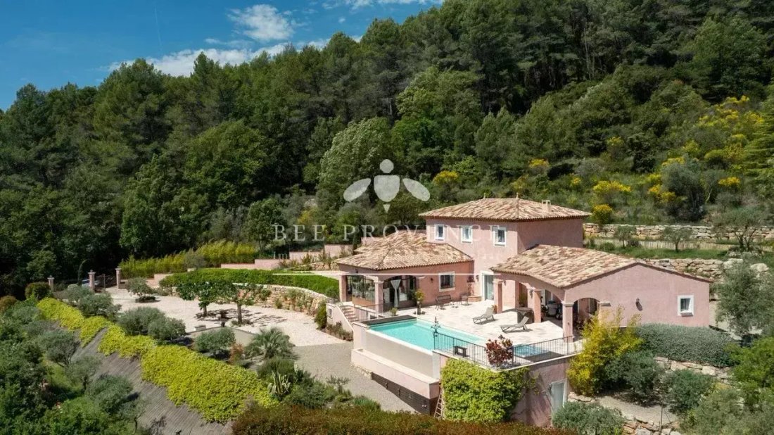 Villa in Salernes, Provence-Alpes-Côte d'Azur, France 1 - 16297714