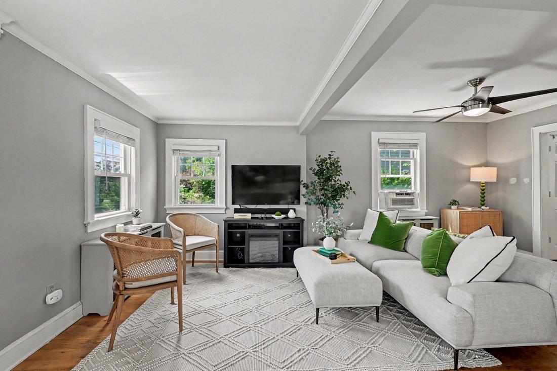 House in Stamford, Connecticut, United States 2 - 18660079