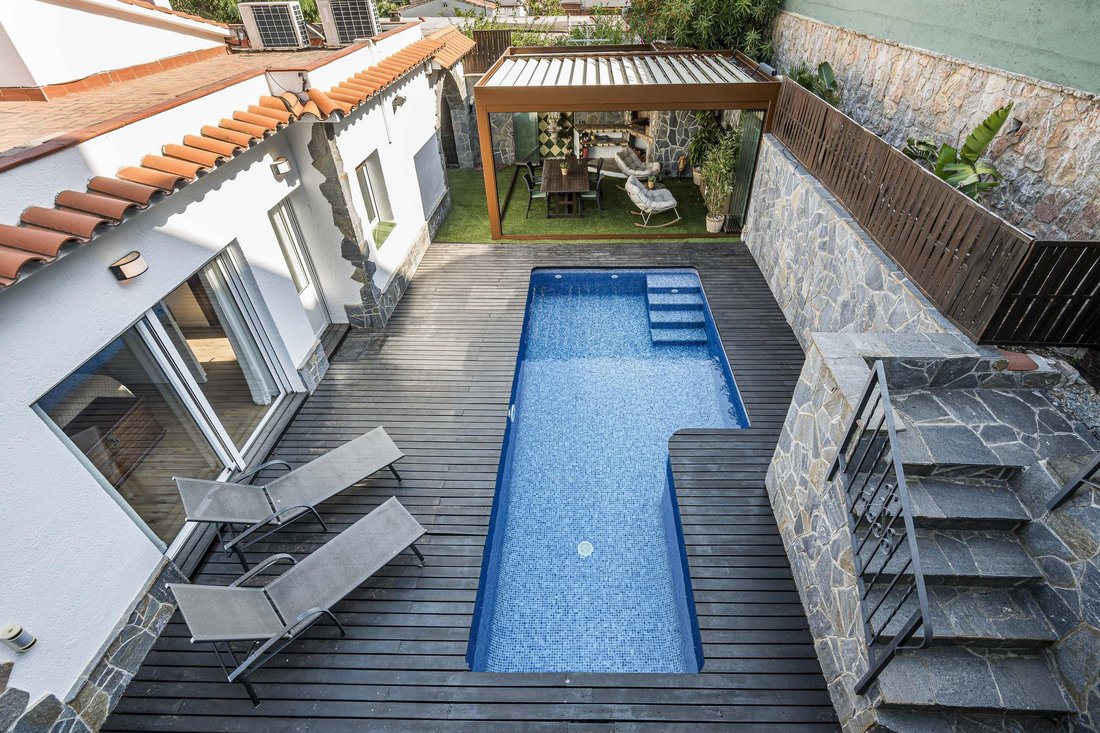 Villa in Castelldefels, Catalonia, Spain 3 - 18659299