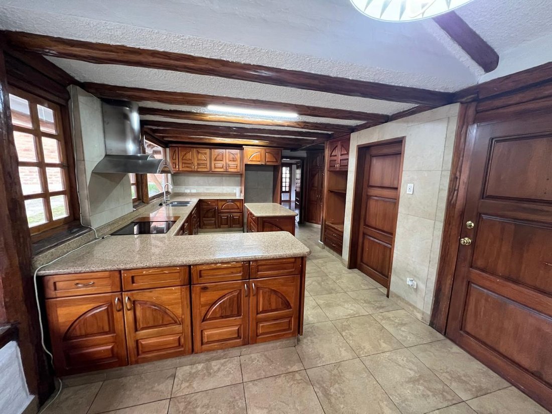 House in Quito, Pichincha, Ecuador 3 - 18666610