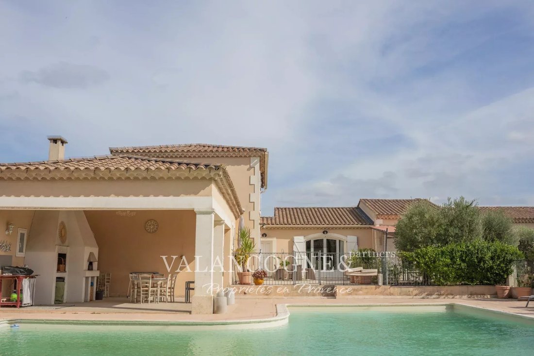 House in Fontvieille, Provence-Alpes-Côte d'Azur, France 2 - 16471406