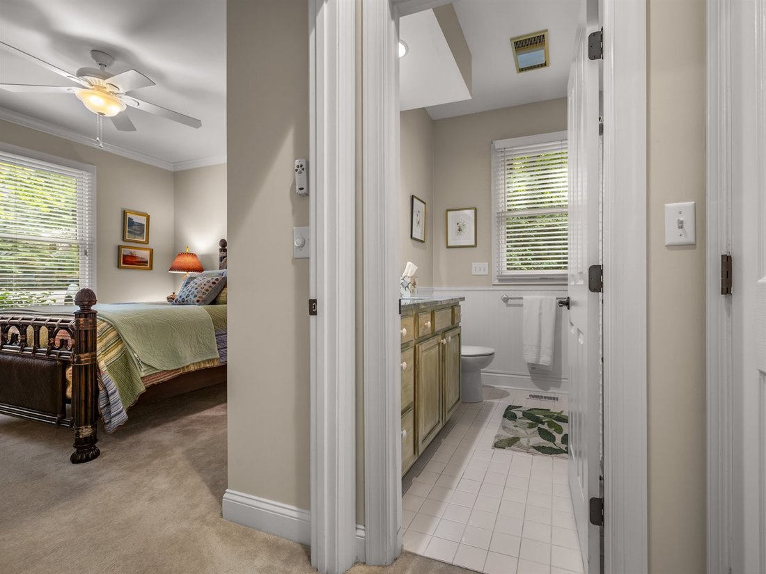 House in Laurel Park, North Carolina, United States 4 - 18603768