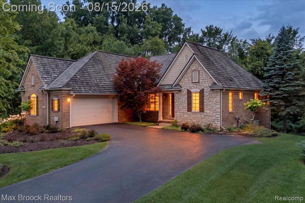 Condo in Beverly Hills, Michigan, United States 1 - 18665713