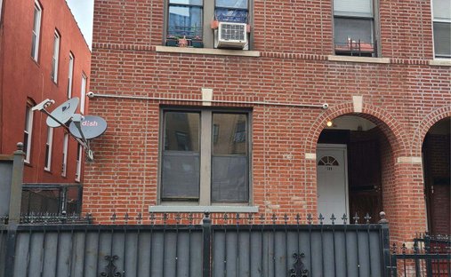 House in New York, New York, United States 1