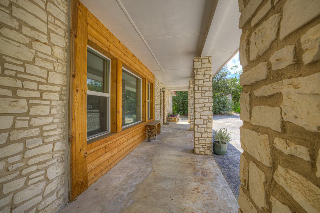 House in New Braunfels, Texas, United States 3 - 18669336
