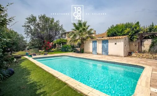 House in Ferrages, La Fare-les-Oliviers, France 1