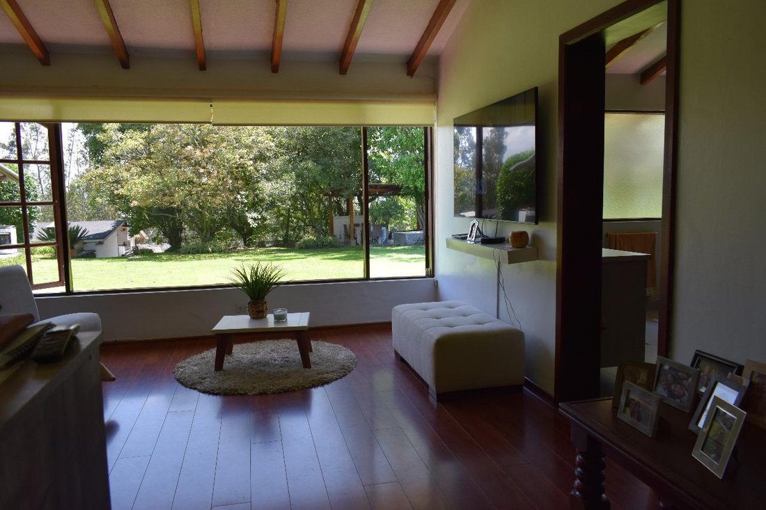 House in Quito, Pichincha, Ecuador 2 - 18661525