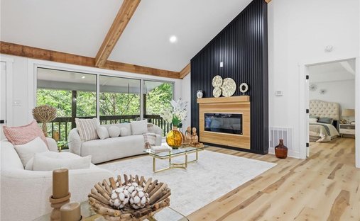 House in Waleska, Georgia, United States 1