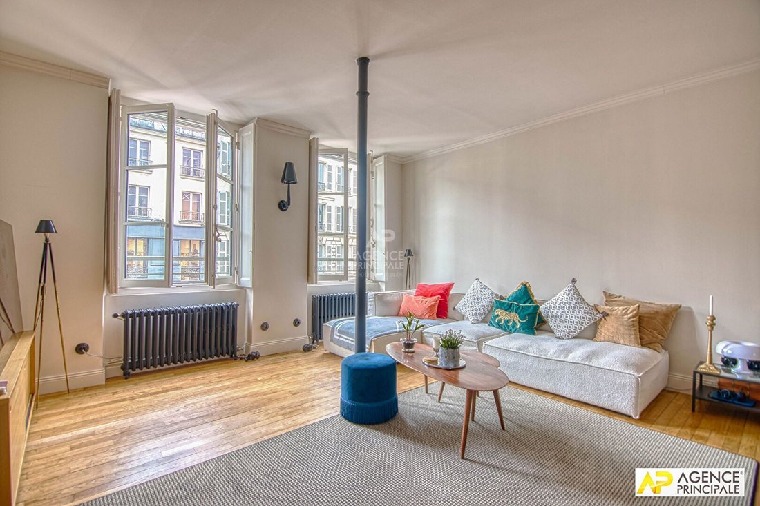 Apartment in Domaine National du Château, Versailles, France 2 - 18660324