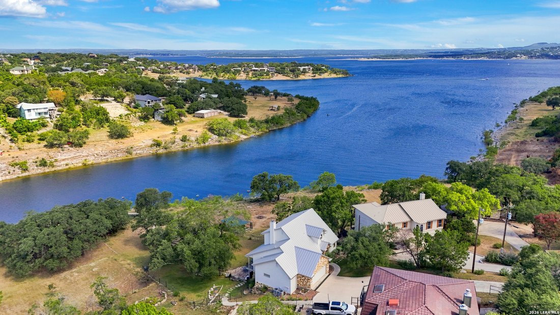Casa a Canyon Lake, Texas, Stati Uniti 1 - 16856330