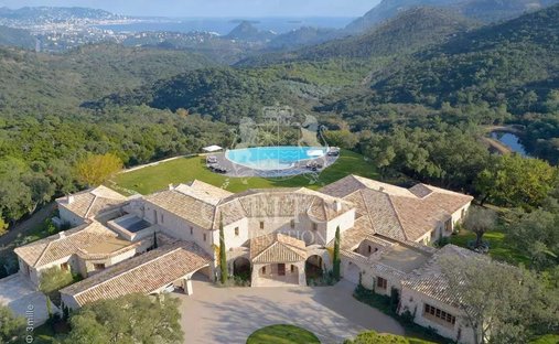 Estate in Le Grand Duc-Minelle, Mandelieu-la-Napoule, France 1