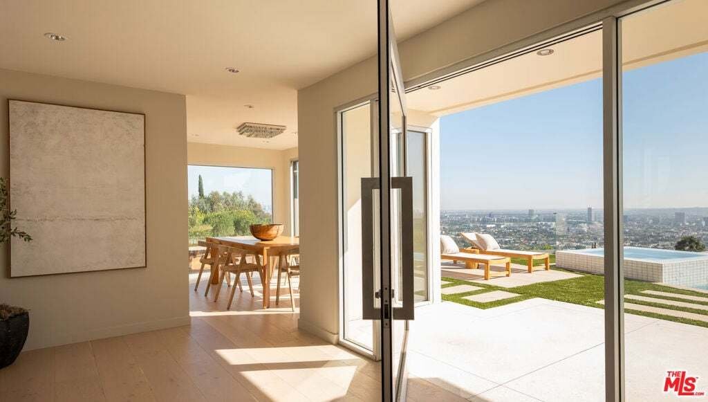 House in Los Angeles, California, United States 4 - 18665730