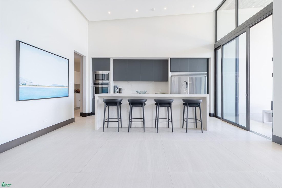 Condo in Escazu, San José Province, Costa Rica 3 - 18663294