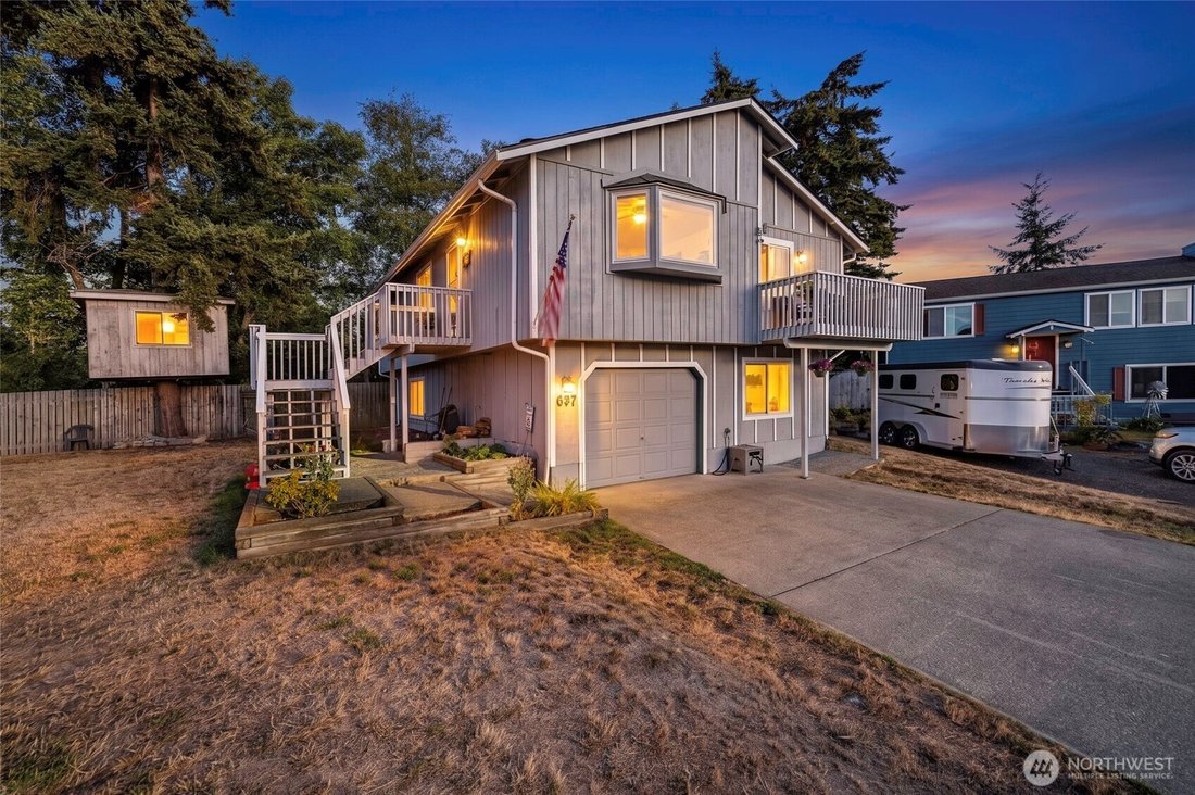 Oak Harbor, Washington, United States 1 - 18659939