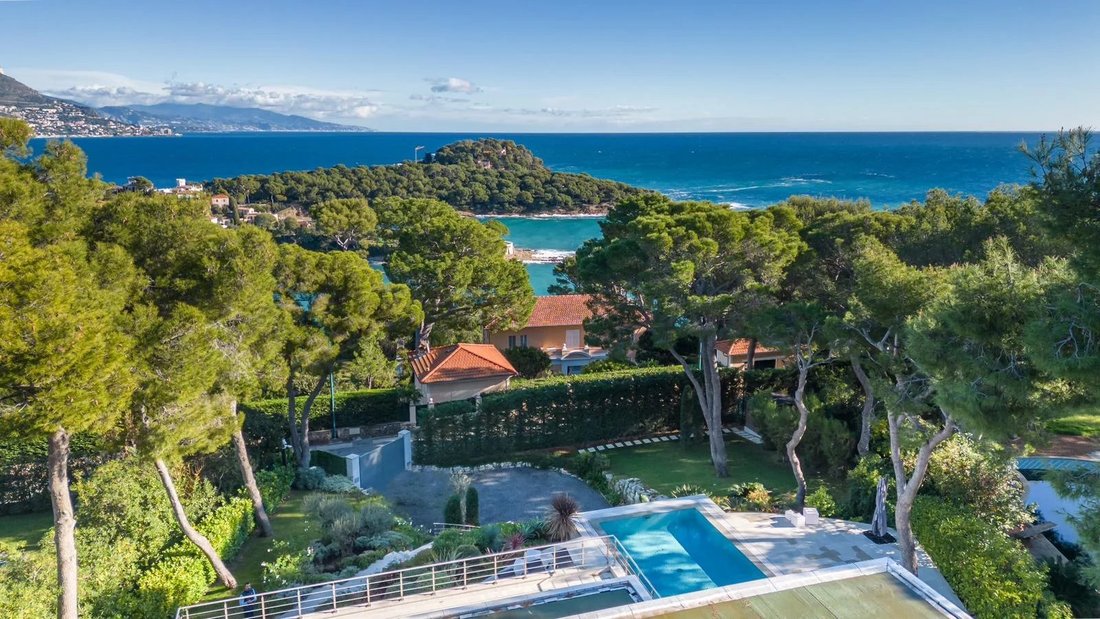 Villa in Saint-Jean-Cap-Ferrat, Provence-Alpes-Côte d'Azur, France 4 - 18668296
