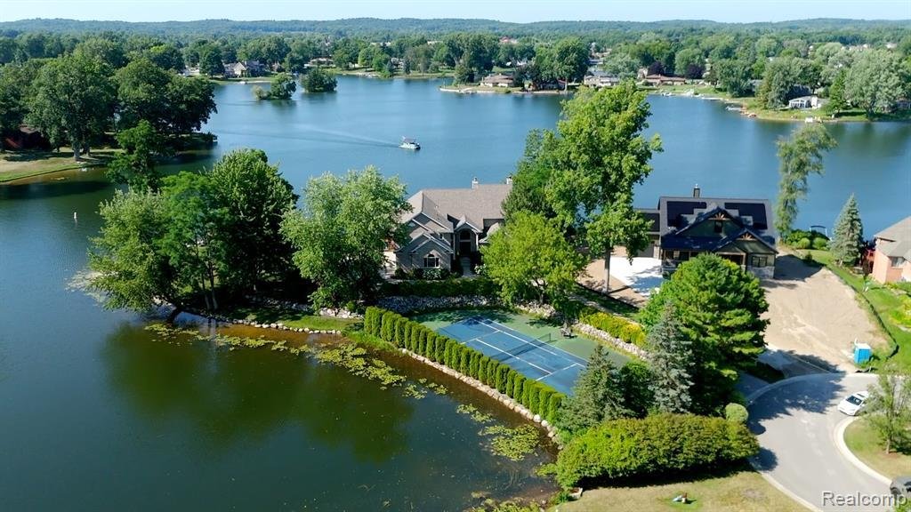 House in White Lake charter Township, Michigan, United States 2 - 18662459