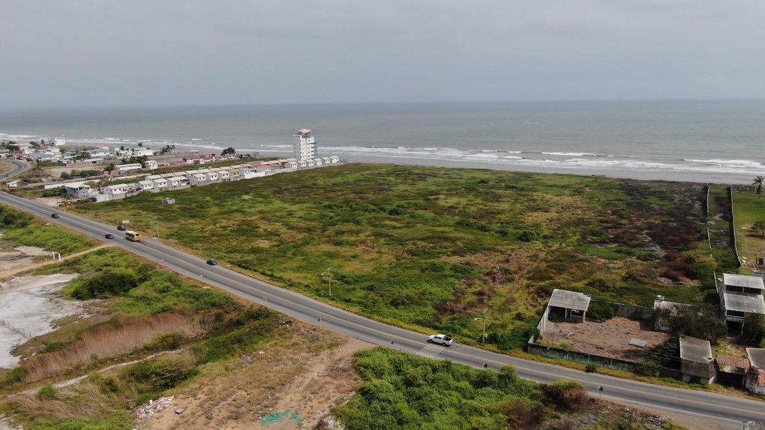 Land in Playas, Guayas, Ecuador 1 - 18660092