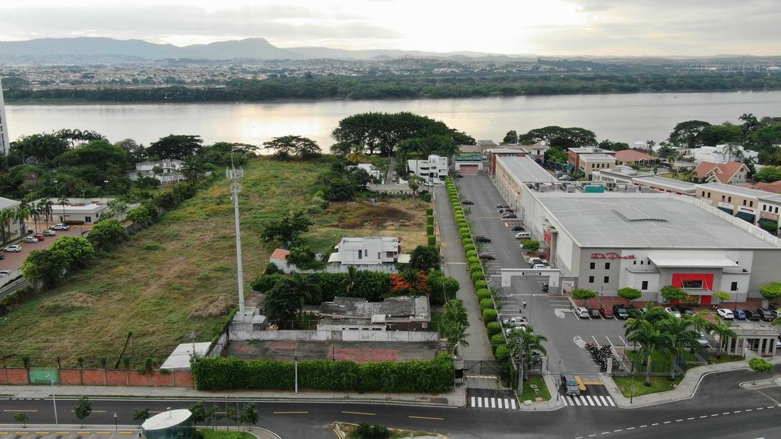 Land in Samborondón, Guayas, Ecuador 2 - 18660111
