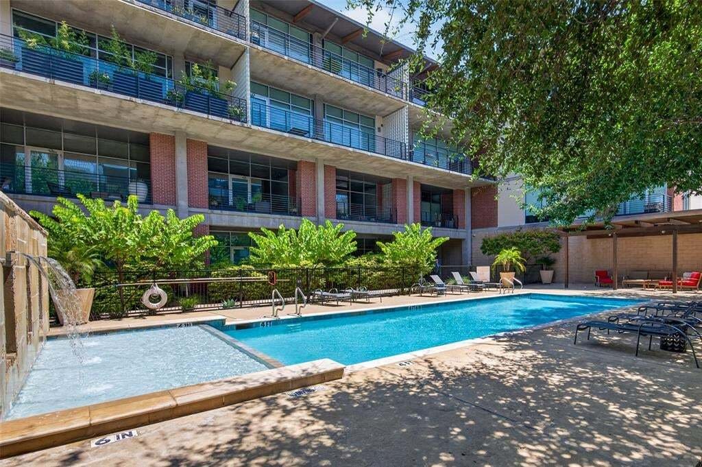 Condo in Dallas, Texas, United States 3 - 18664037