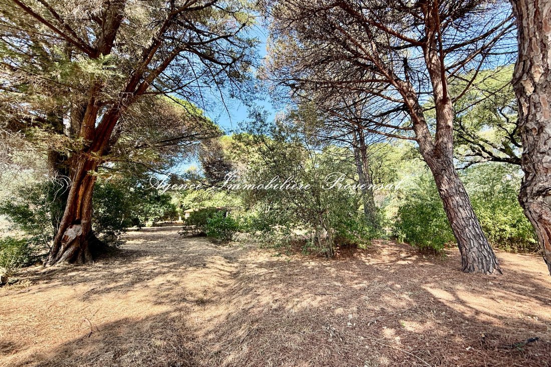 Land in Ville-Les Saquedes-Le Bouillonnet, Sainte-Maxime, France 5 - 18666479