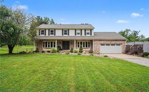 House in Mogadore, Ohio, United States 1