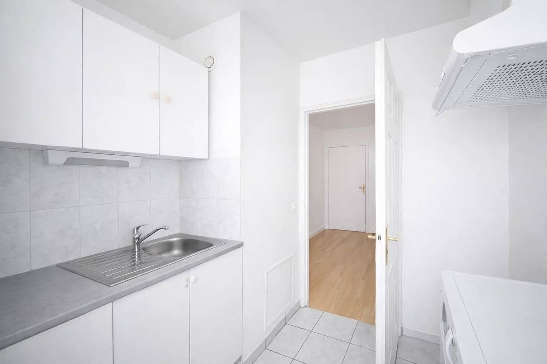 Apartment in Hôtel de Ville, Courbevoie, France 5 - 17440488
