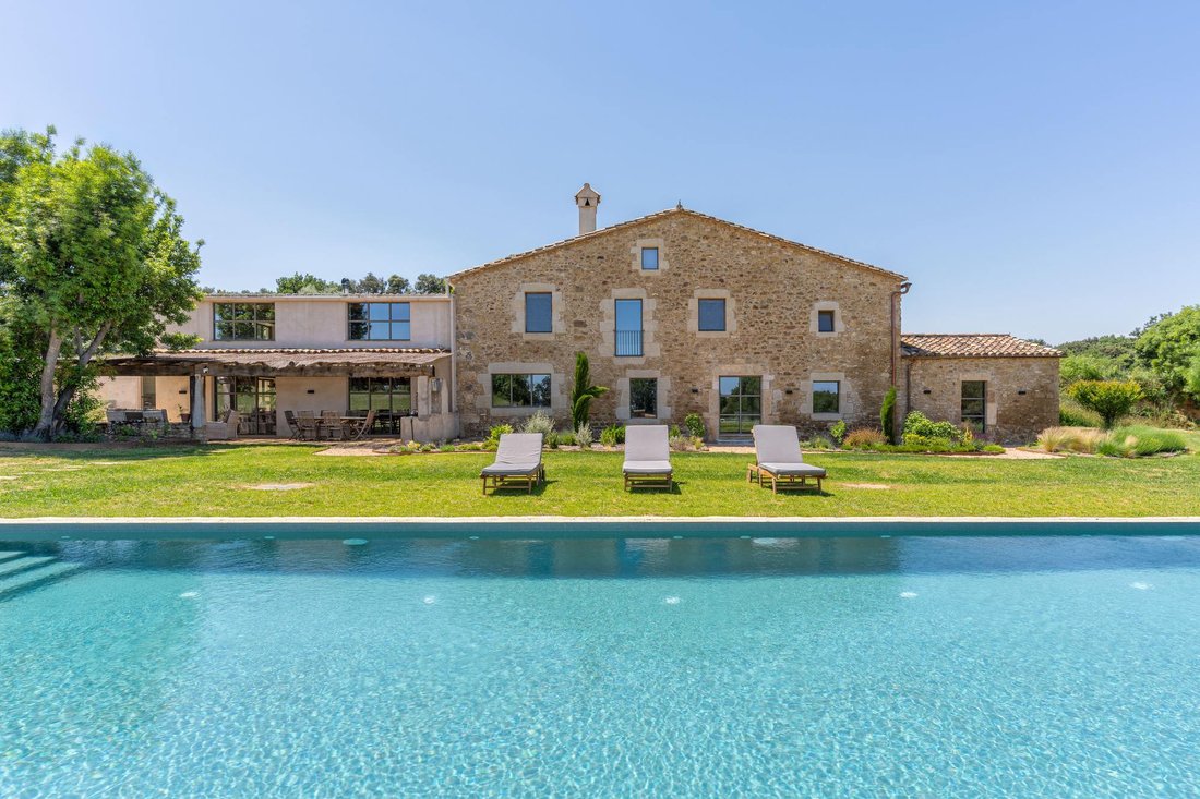 Country House in Cornella del Terri, Catalonia, Spain 1 - 18663091