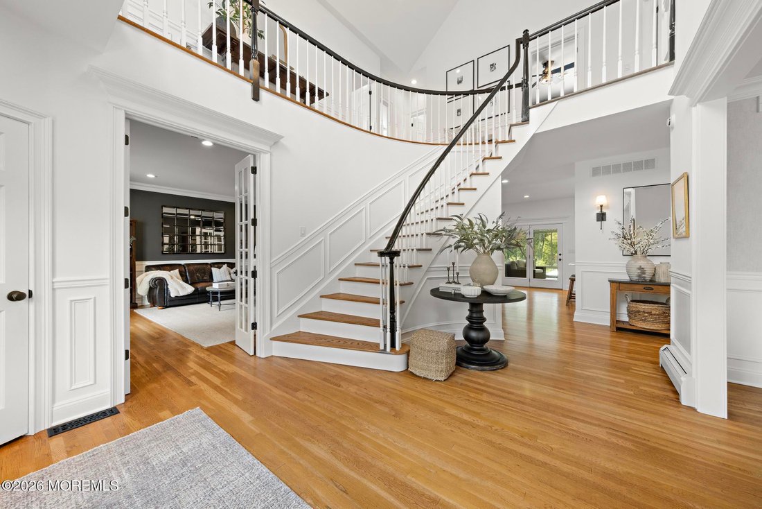 House in Manalapan Township, New Jersey, United States 5 - 18669497