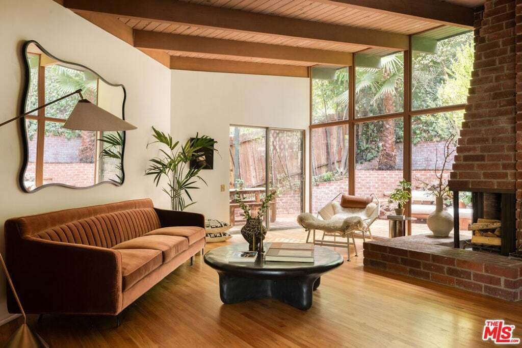 House in Los Angeles, California, United States 1 - 18665736
