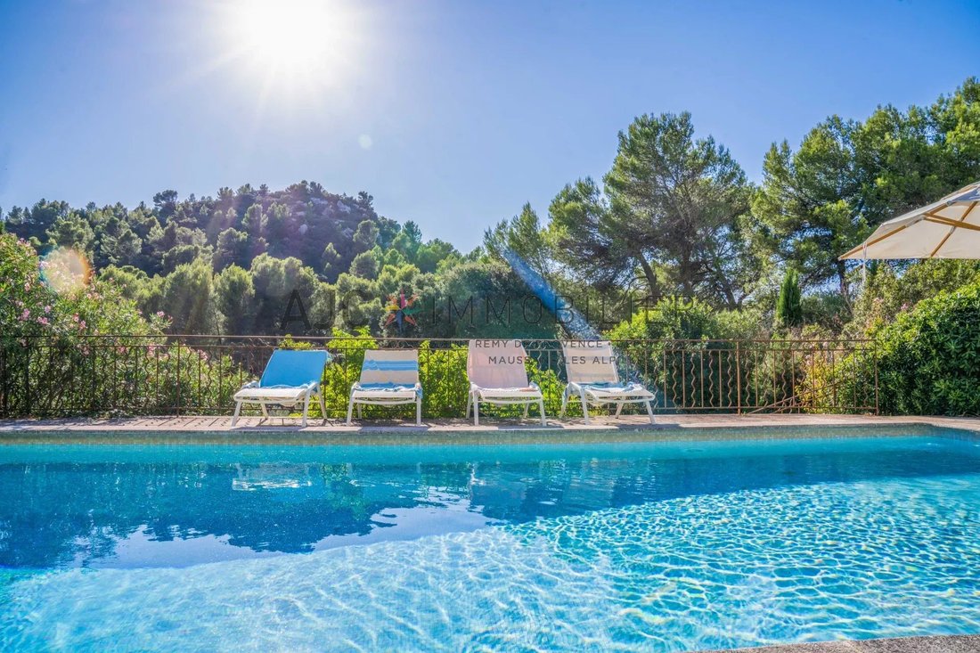 House in Les Baux-de-Provence, Provence-Alpes-Côte d'Azur, France 5 - 17382697
